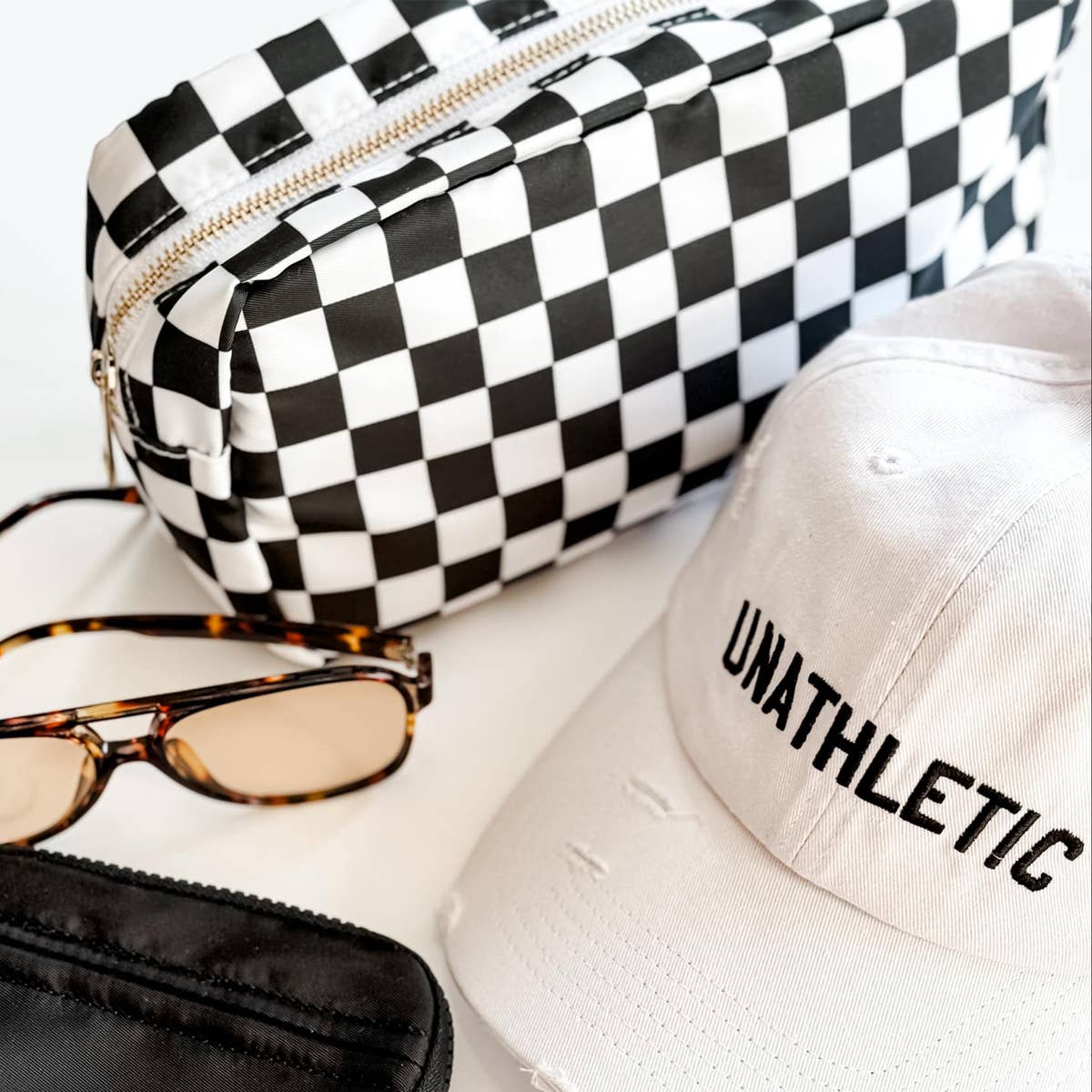 Black and White Checkered Bags: Medium